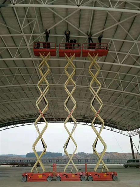 自行剪叉式升降平台4