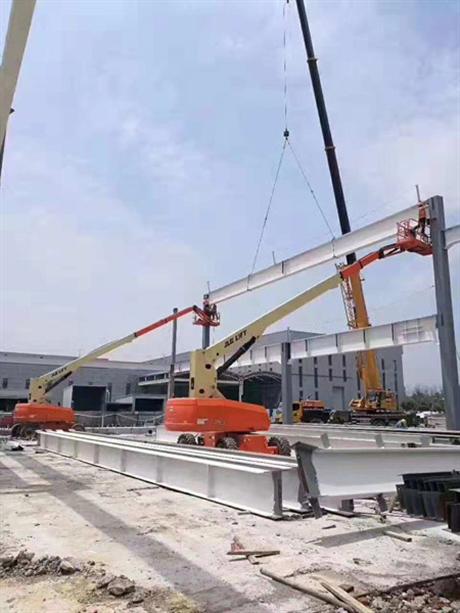 自行臂式高空车1